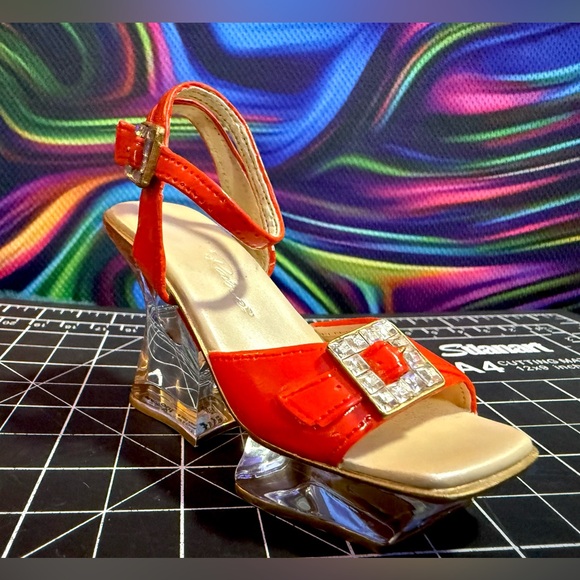 Vintage NIGHT FEVER Just The Right Shoe by Raine #25317 Stepping Out 2002 - Picture 8 of 15